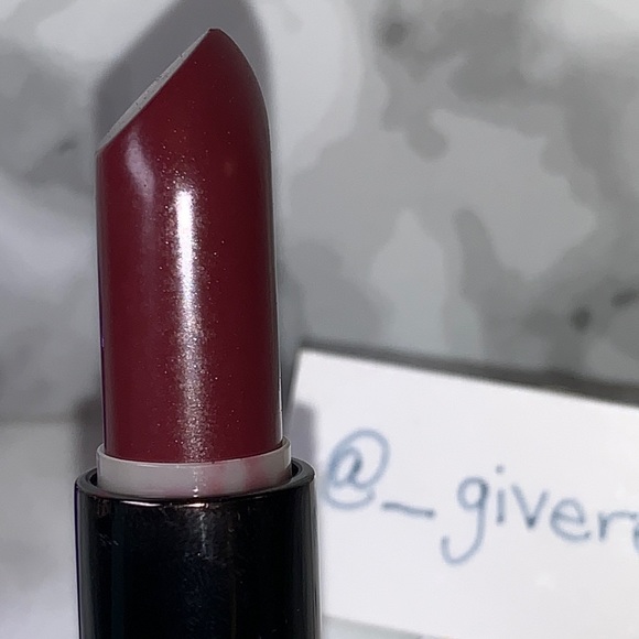 DARKSIDE NWOB Amplified Lipstick MAC - Picture 5 of 16